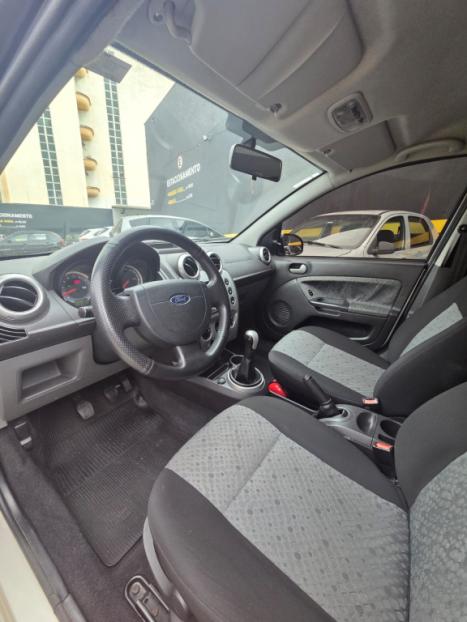 FORD Fiesta Hatch 1.6 4P FLEX, Foto 8