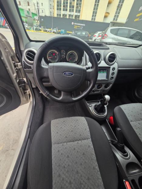 FORD Fiesta Hatch 1.6 4P FLEX, Foto 9