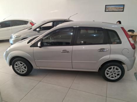 FORD Fiesta Hatch 1.6 4P, Foto 3