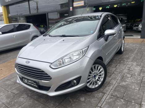 FORD Fiesta Hatch 1.6 4P FLEX TITANIUM POWERSHIFT AUTOM�TICO, Foto 3