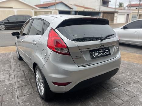 FORD Fiesta Hatch 1.6 4P FLEX TITANIUM POWERSHIFT AUTOM�TICO, Foto 6