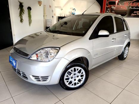 FORD Fiesta Hatch 1.6 4P FLEX, Foto 1