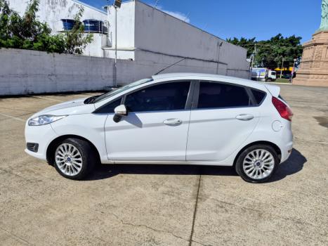 FORD Fiesta Hatch 1.6 4P FLEX TITANIUM POWERSHIFT AUTOM�TICO, Foto 2