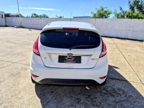FORD Fiesta Hatch 1.6 4P FLEX TITANIUM POWERSHIFT AUTOM�TICO, Foto 7