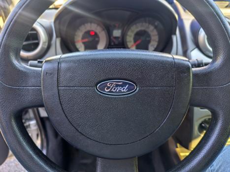 FORD Fiesta Hatch 1.0 4P FLEX, Foto 17