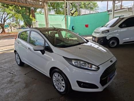 FORD Fiesta Hatch 1.5 16V 4P S FLEX, Foto 2