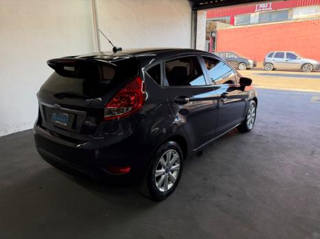FORD Fiesta Hatch 1.6 16V 4P SE FLEX, Foto 9