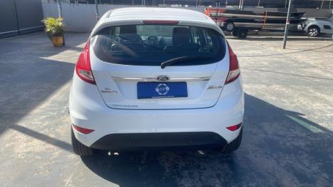 FORD Fiesta Hatch 1.6 4P FLEX TITANIUM POWERSHIFT AUTOM�TICO, Foto 4
