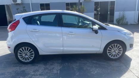 FORD Fiesta Hatch 1.6 4P FLEX TITANIUM POWERSHIFT AUTOM�TICO, Foto 7