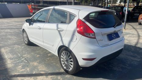 FORD Fiesta Hatch 1.6 4P FLEX TITANIUM POWERSHIFT AUTOM�TICO, Foto 8