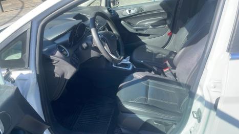 FORD Fiesta Hatch 1.6 4P FLEX TITANIUM POWERSHIFT AUTOM�TICO, Foto 9