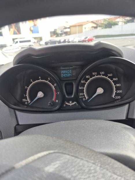 FORD Fiesta Hatch 1.6 16V 4P FLEX SEL POWERSHIFT AUTOM�TICO, Foto 2