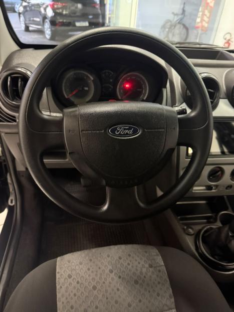 FORD Fiesta Hatch 1.6 4P ROCAM FLEX, Foto 6