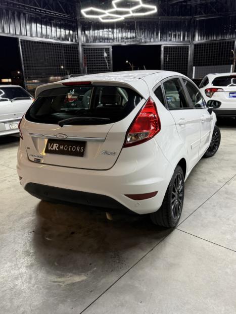 FORD Fiesta Hatch 1.6 16V 4P TITANIUM FLEX, Foto 6