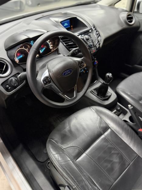 FORD Fiesta Hatch 1.6 16V 4P TITANIUM FLEX, Foto 7