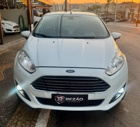 FORD Fiesta Hatch 1.6 16V 4P FLEX TITANIUM POWERSHIFT AUTOMÁTICO, Foto 7