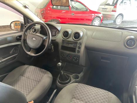 FORD Fiesta Hatch 1.6 4P FLEX, Foto 6
