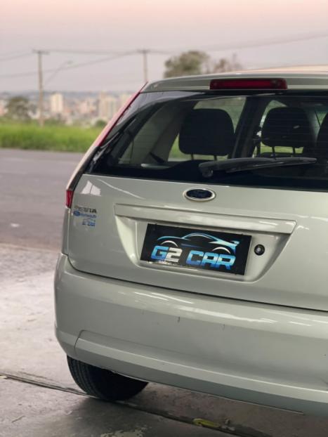 FORD Fiesta Hatch 1.6 CLASS, Foto 10