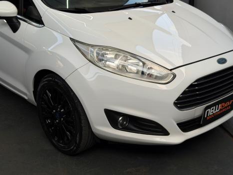 FORD Fiesta Hatch 1.6 4P TITANIUM FLEX, Foto 9