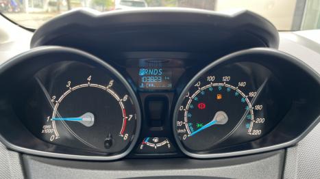FORD Fiesta Hatch 1.6 16V 4P FLEX TITANIUM POWERSHIFT AUTOMÁTICO, Foto 7