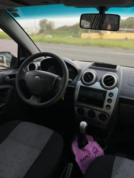 FORD Fiesta Hatch 1.6 4P FLEX, Foto 24