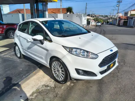 FORD Fiesta Hatch 1.6 16V 4P FLEX TITANIUM POWERSHIFT AUTOMÁTICO, Foto 8