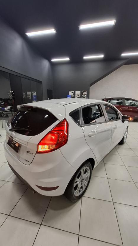 FORD Fiesta Hatch 1.6 16V 4P SE FLEX, Foto 4