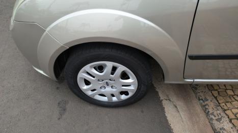 FORD Fiesta Hatch 1.0 4P FLEX, Foto 3