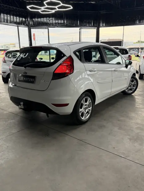 FORD Fiesta Hatch 1.6 16V 4P SE FLEX, Foto 4