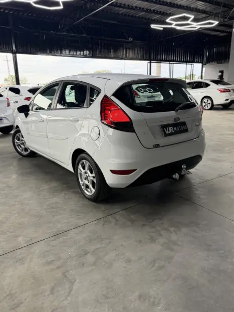 FORD Fiesta Hatch 1.6 16V 4P SE FLEX, Foto 6