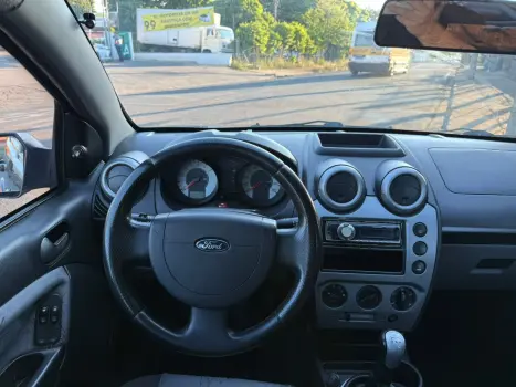 FORD Fiesta Hatch 1.6 4P CLASS FLEX, Foto 2