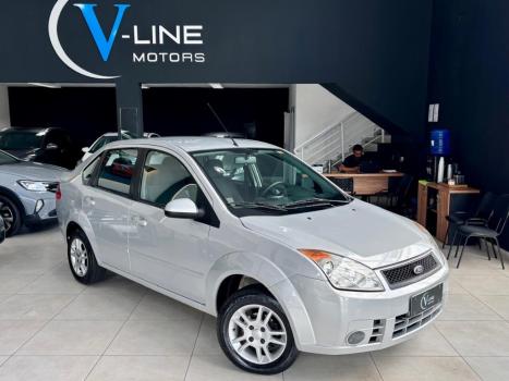 FORD Fiesta Hatch 1.6 CLASS, Foto 2
