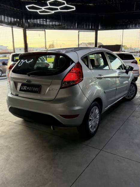 FORD Fiesta Hatch 1.5 16V 4P S FLEX, Foto 4
