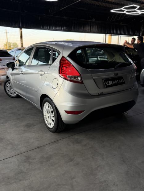 FORD Fiesta Hatch 1.5 16V 4P S FLEX, Foto 5