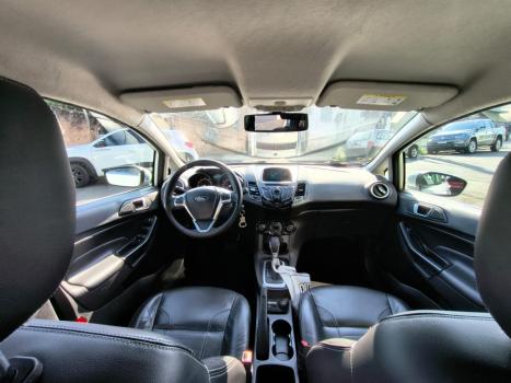 FORD Fiesta Hatch 1.6 16V 4P FLEX TITANIUM POWERSHIFT AUTOMÁTICO, Foto 5