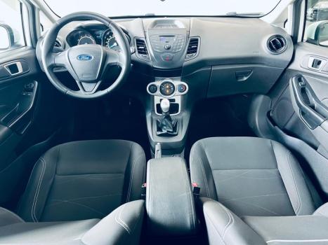 FORD Fiesta Hatch , Foto 10