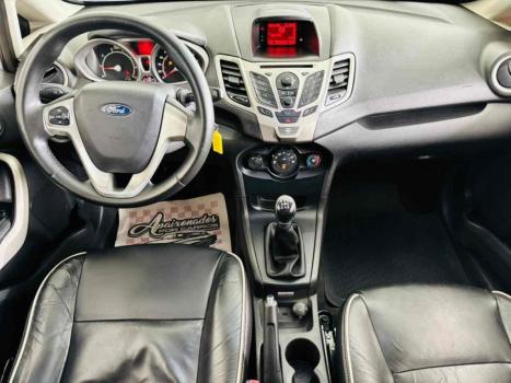 FORD Fiesta Hatch , Foto 9