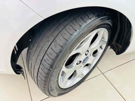 FORD Fiesta Hatch , Foto 12