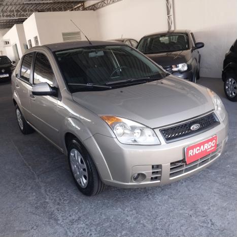 FORD Fiesta Sedan 1.0 4P FLEX, Foto 7 FORD Fiesta Sedan 1.0 4P FLEX, Foto 7