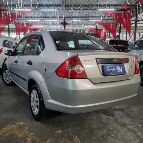 FORD Fiesta Sedan 1.6 4P ROCAM FLEX, Foto 3