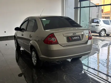 FORD Fiesta Sedan 1.6 4P FLEX, Foto 4 FORD Fiesta Sedan 1.6 4P FLEX, Foto 4