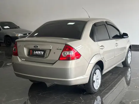 FORD Fiesta Sedan 1.6 4P FLEX, Foto 6 FORD Fiesta Sedan 1.6 4P FLEX, Foto 6