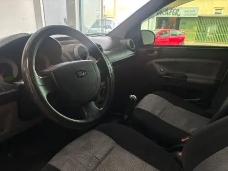 FORD Fiesta Sedan 1.6 4P FLEX, Foto 7 FORD Fiesta Sedan 1.6 4P FLEX, Foto 7