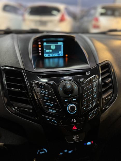 FORD Fiesta Sedan 1.6 16V 4P FLEX TITANIUM, Foto 14