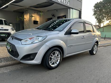 FORD Fiesta Sedan 1.6 4P FLEX, Foto 2