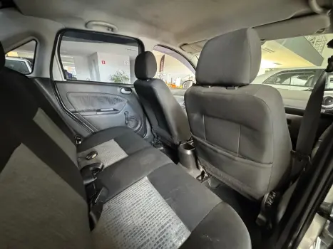 FORD Fiesta Sedan 1.6 4P FLEX, Foto 10