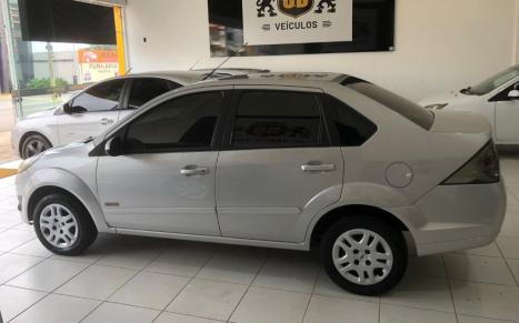 FORD Fiesta Sedan 1.6 4P FLEX, Foto 4