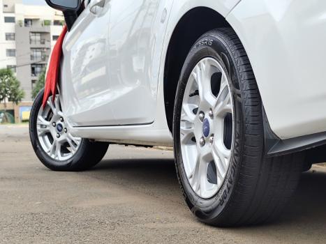 FORD Fiesta Sedan 1.6 16V 4P SE FLEX, Foto 5