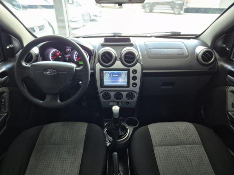 FORD Fiesta Sedan 1.6 4P ROCAM FLEX, Foto 7