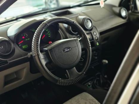 FORD Fiesta Sedan 1.6 4P FLEX, Foto 5